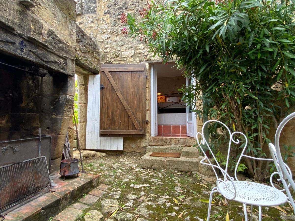 Le Prieure De Saint Pierre Bed & Breakfast Exterior foto