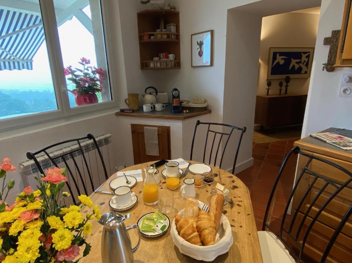 Le Prieure De Saint Pierre Bed & Breakfast Exterior foto