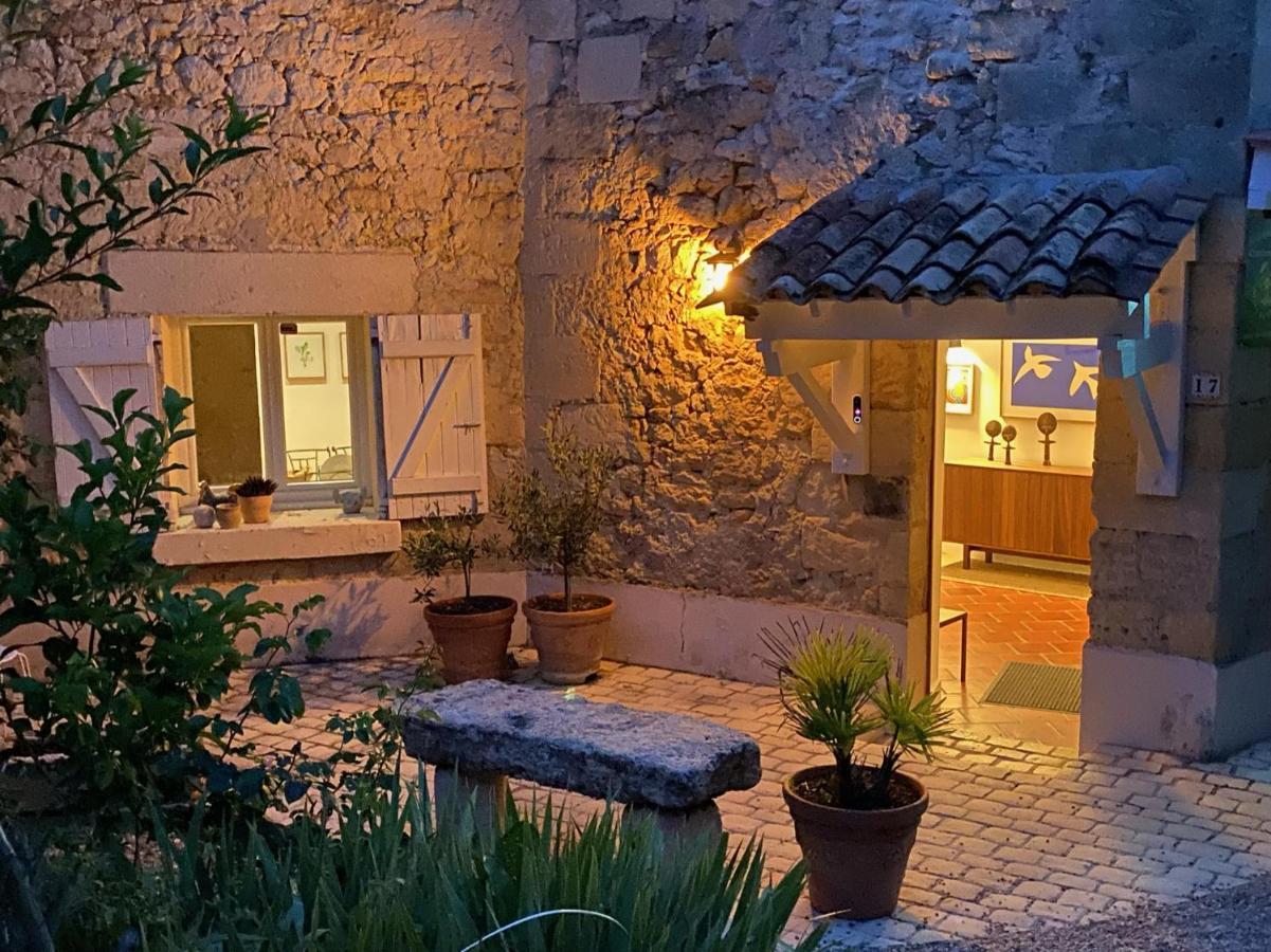 Le Prieure De Saint Pierre Bed & Breakfast Exterior foto