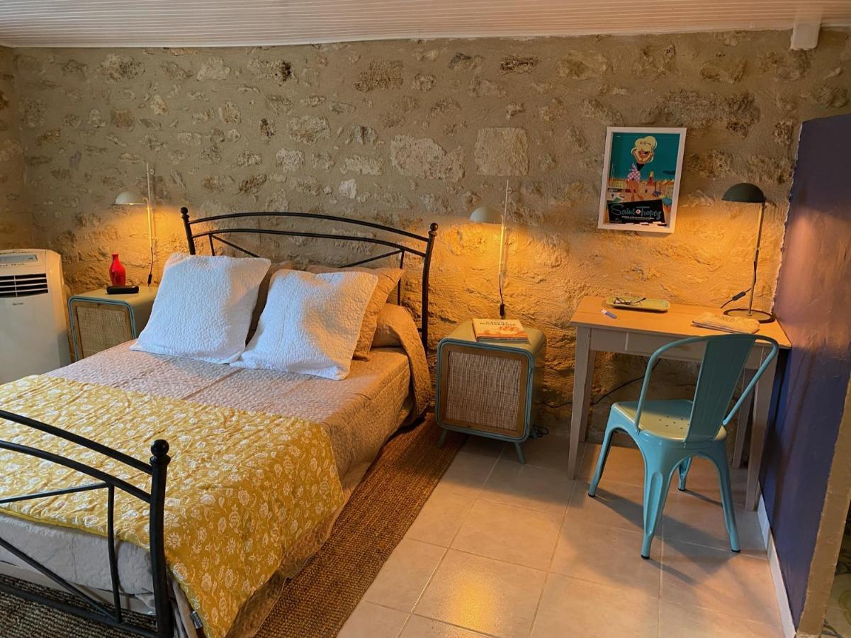 Le Prieure De Saint Pierre Bed & Breakfast Exterior foto