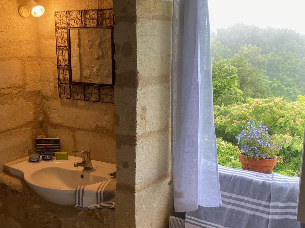 Le Prieure De Saint Pierre Bed & Breakfast Exterior foto