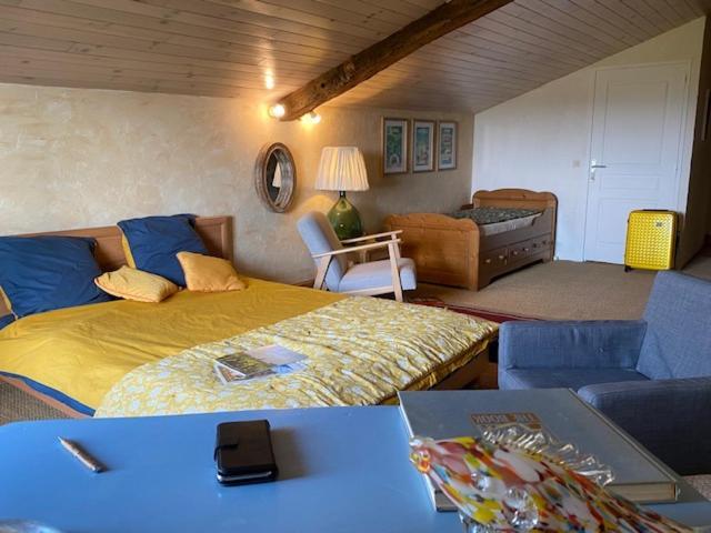 Le Prieure De Saint Pierre Bed & Breakfast Exterior foto